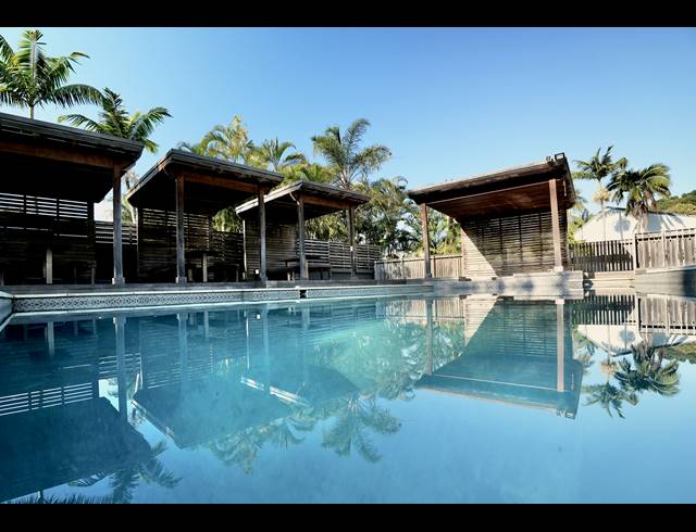 3 BEDROOM APARTMENT TO LET IN SALT ROCK